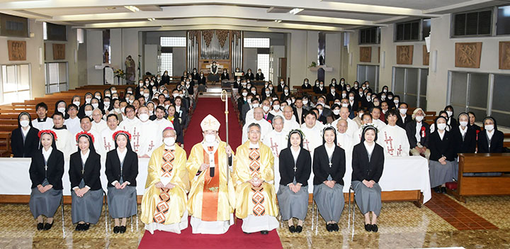 GIA-Caritas-profession-2022b.jpg