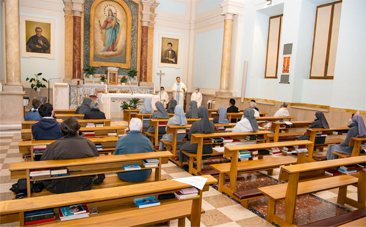 Mass-Blessing-of-Missionary-Cross-1-Feb-2021-Rome.jpg