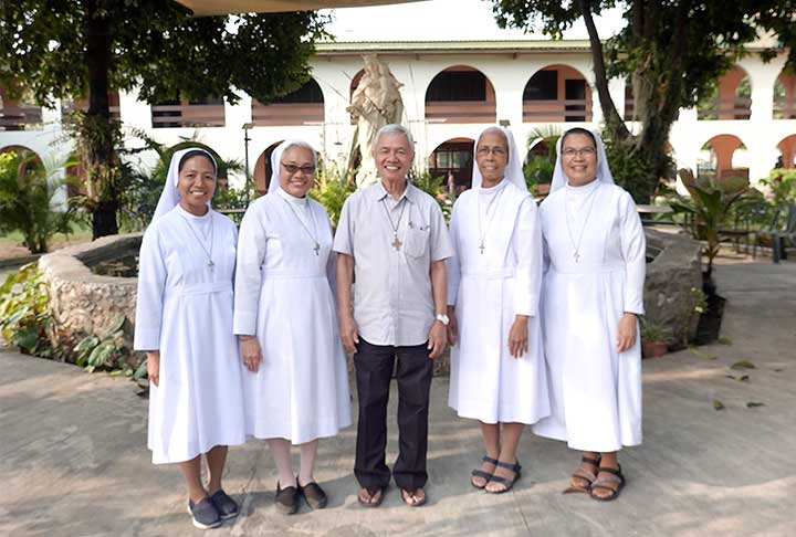 1-FMA-sisters-with-Bishop.jpg