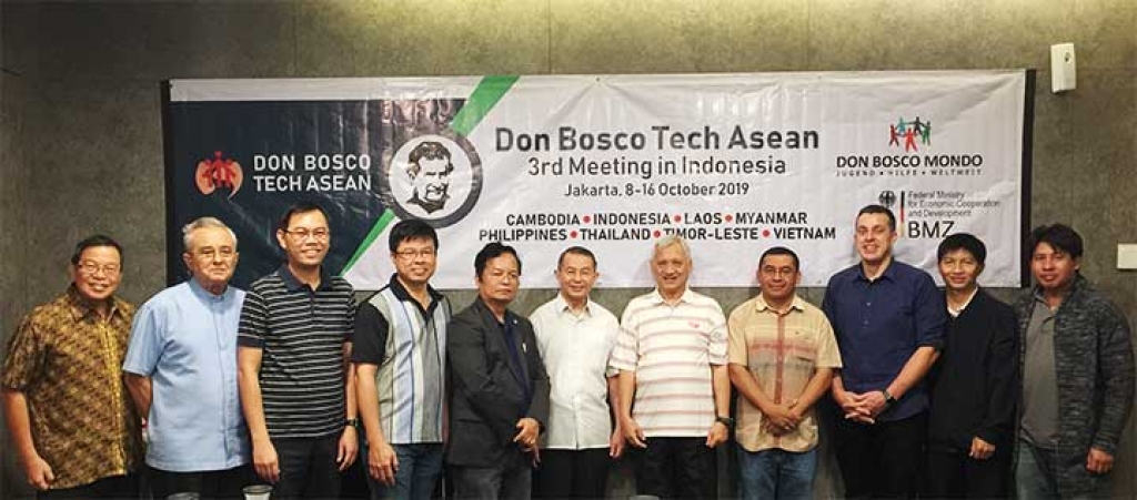 DB TECH ASEAN 2018.jpg